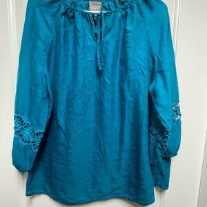 Boho Chic Chico's Sz 1 Teal Blue Tie Front Peasant Blouse w Embroidered Sleeve